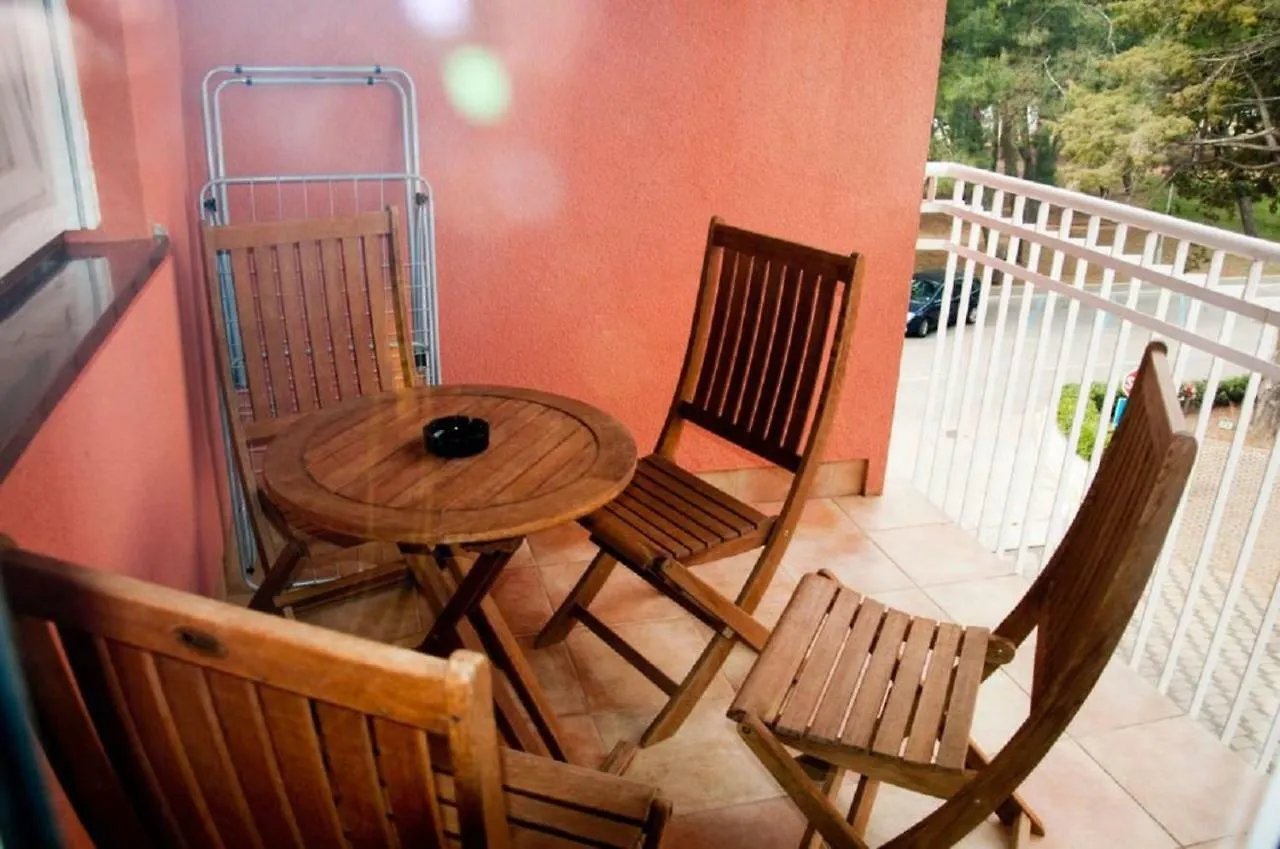 Roza Apartment Novigrad Istria 0*,  Croacia